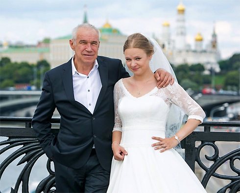 Дочь Дарья не так давно подарила Сергею внука