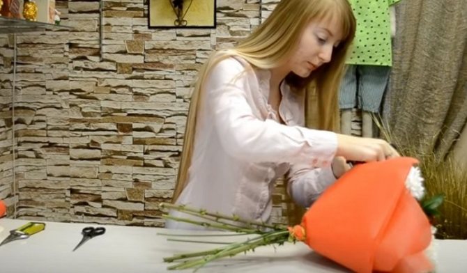 Фиксация букета степлером