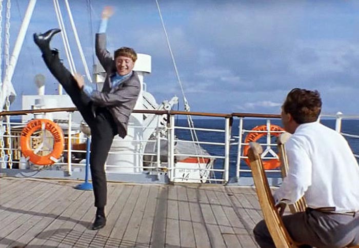 Кадр из фильма «Бриллиантовая рука» (1968 г.). С Юрием Никулиным