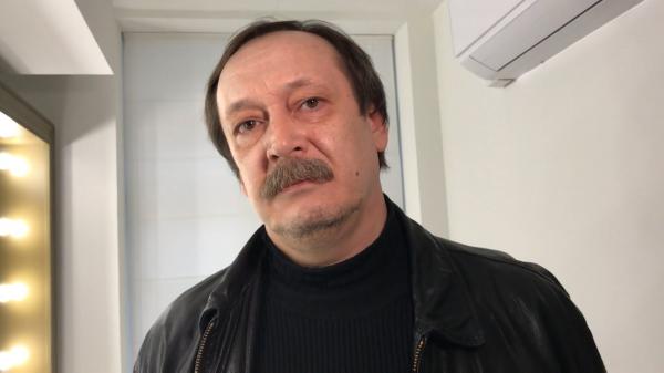 На фото: актер Владислав Ветров
