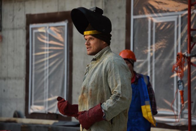 Владимир яглыч в картине «Ночная смена»,